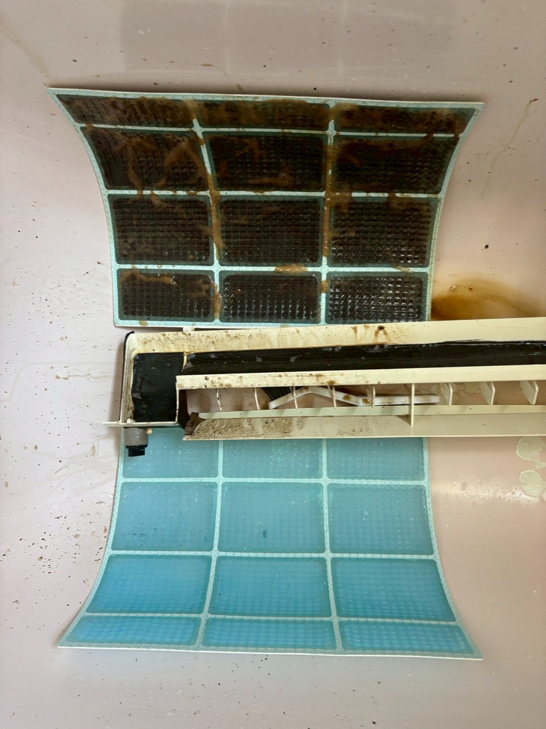 台中北屯分離式冷氣清洗兩台