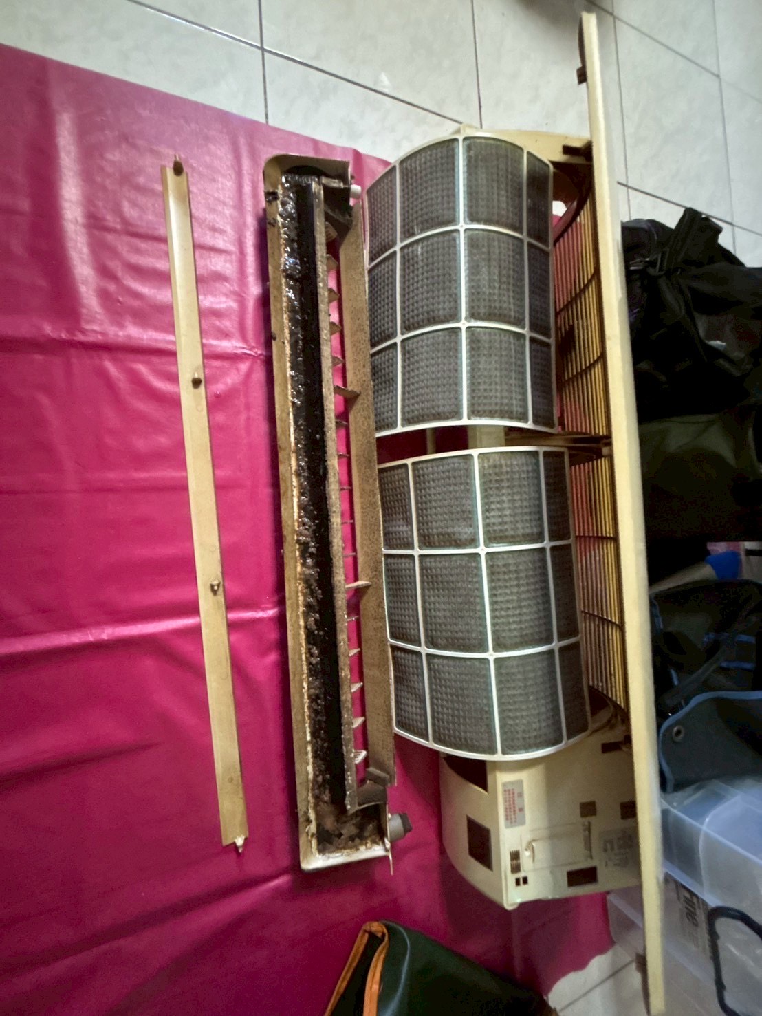 台中北屯分離式冷氣清洗兩台 20250814