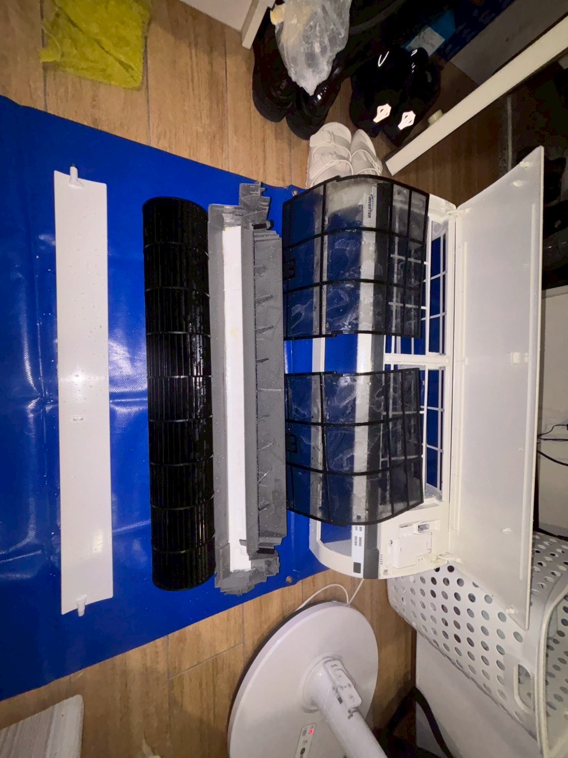 台中西區分離式冷氣清洗一台 