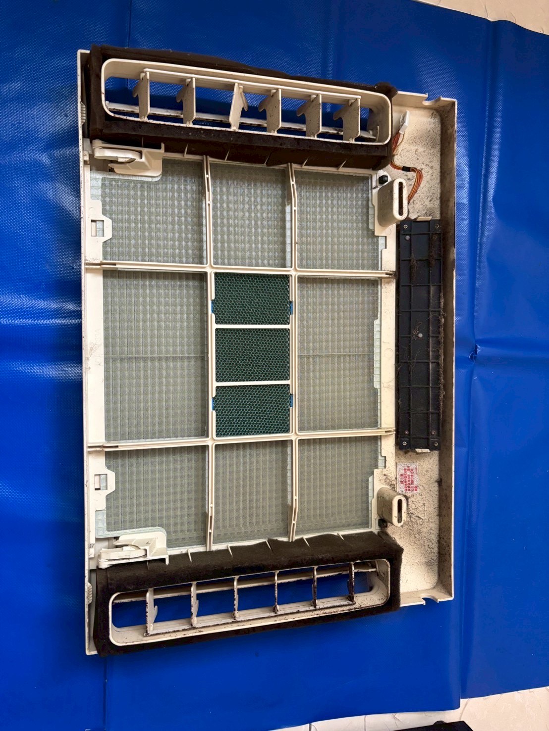 台中西區窗型冷氣清洗一台