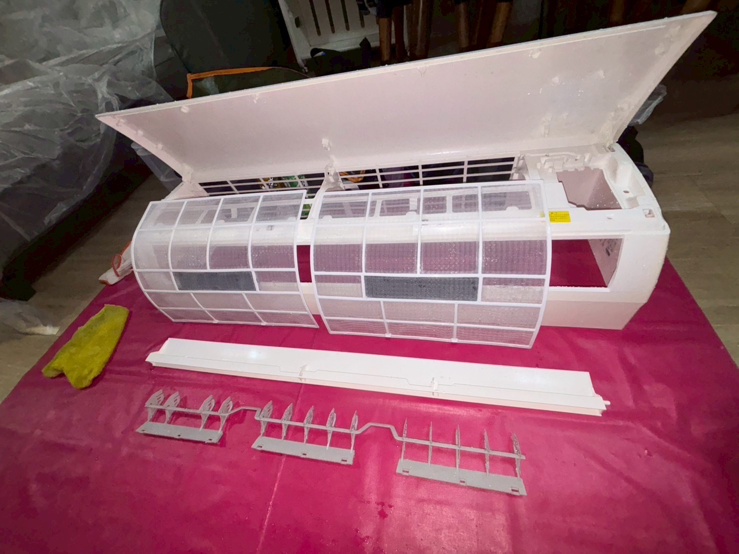 台中西區分離式冷氣清洗三台