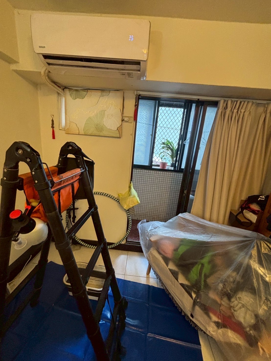 台中西區分離式冷氣清洗一台