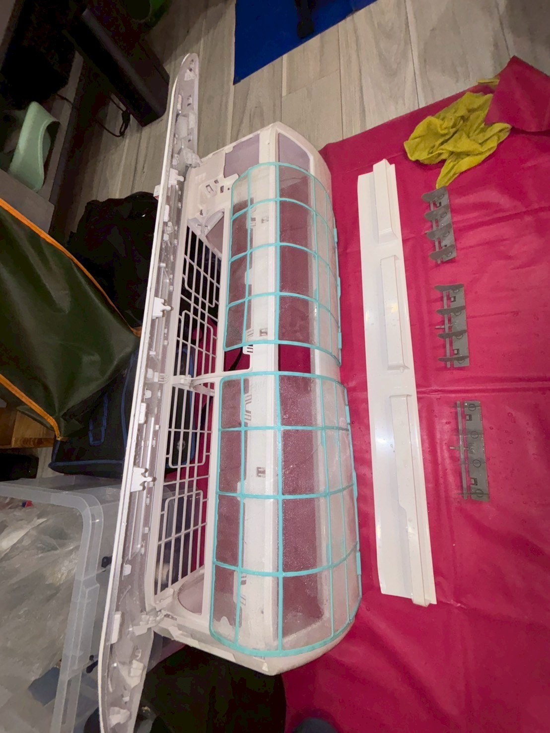 台中西屯分離式冷氣清洗一台