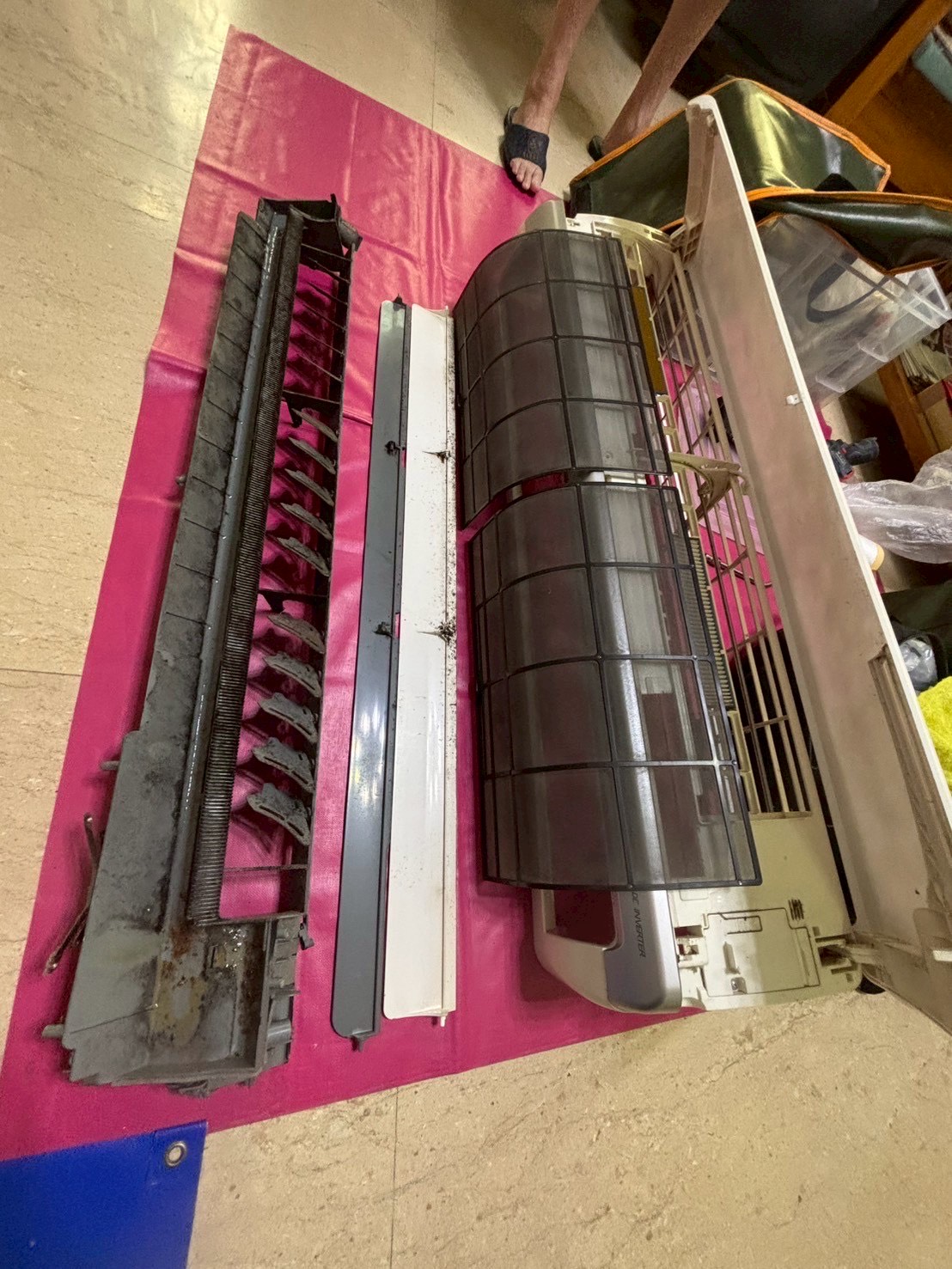 台中西屯區分離式冷氣清洗一台