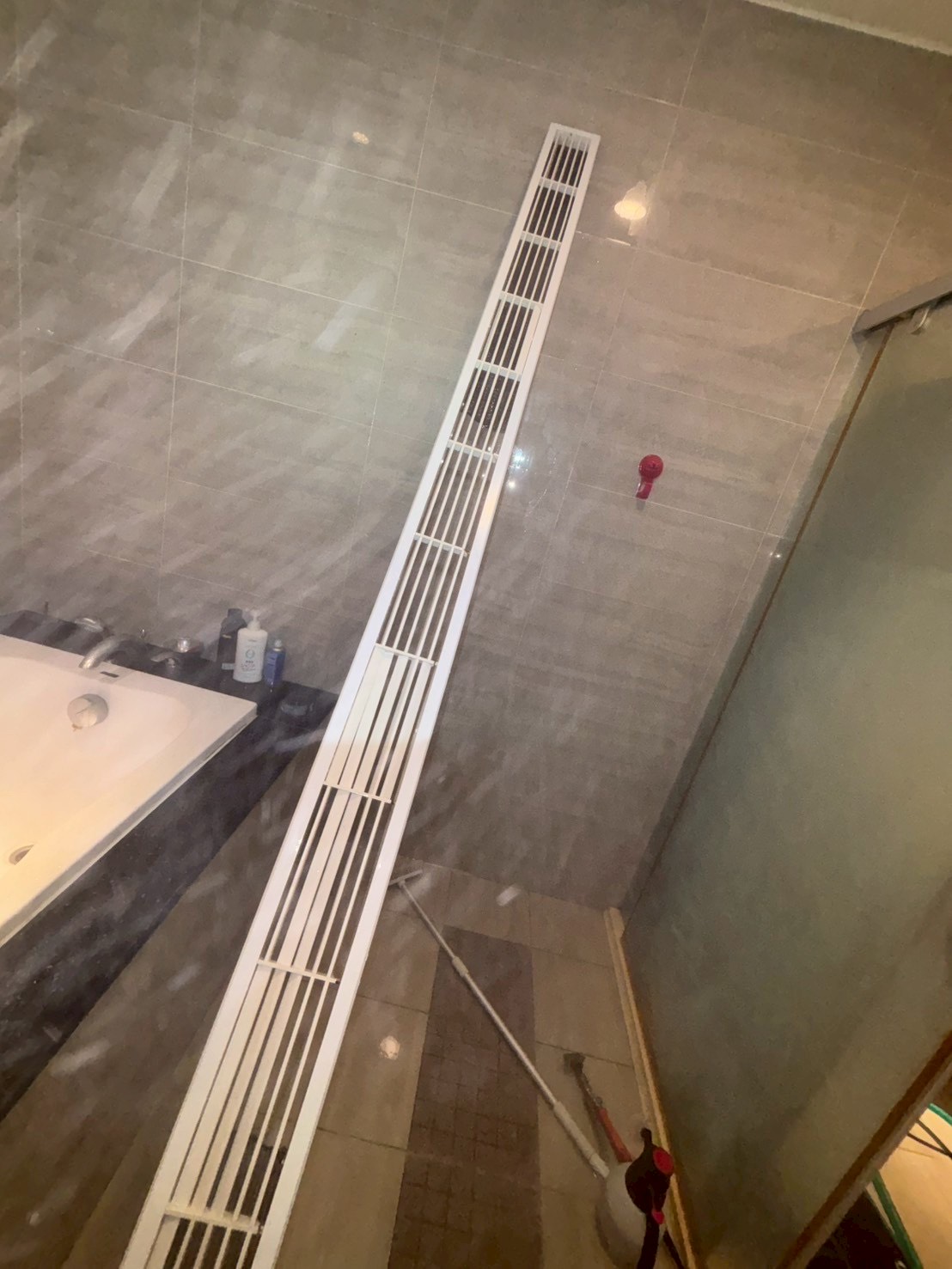 台中豐原吊隱式冷氣清洗三台