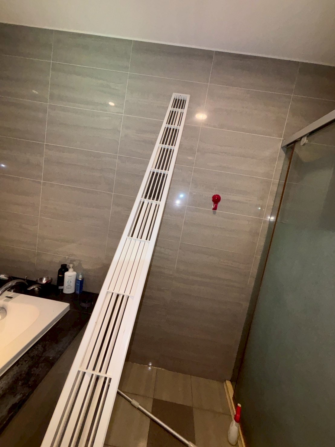 台中豐原吊隱式冷氣清洗三台