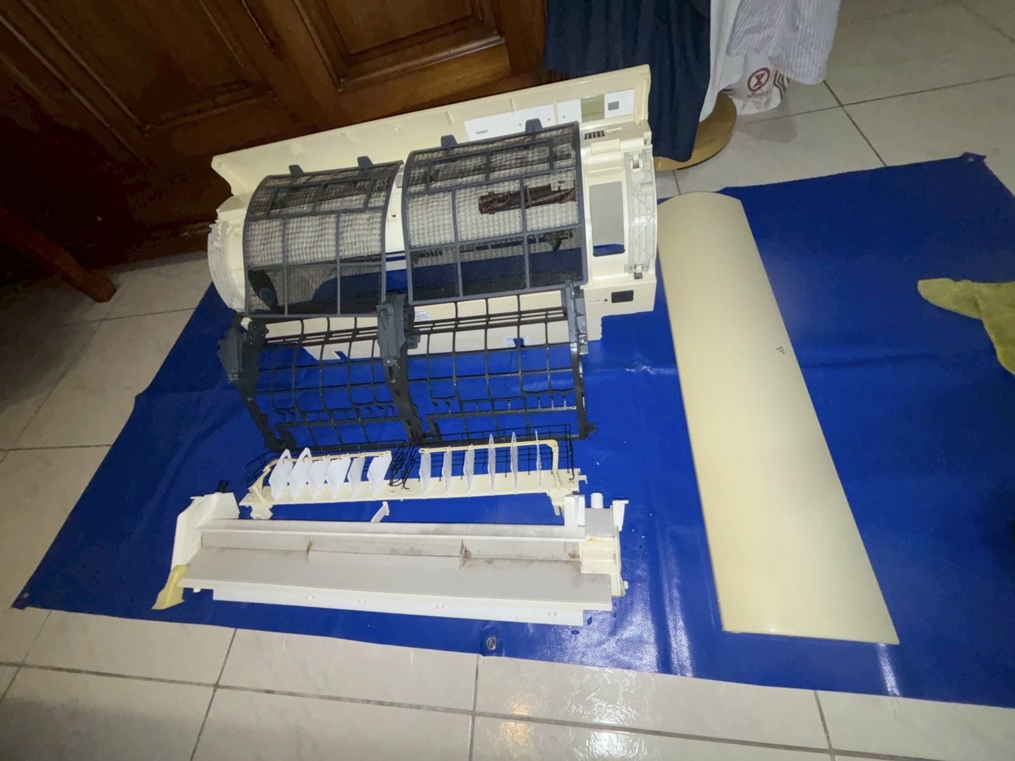 台中大里分離式冷氣清洗一台