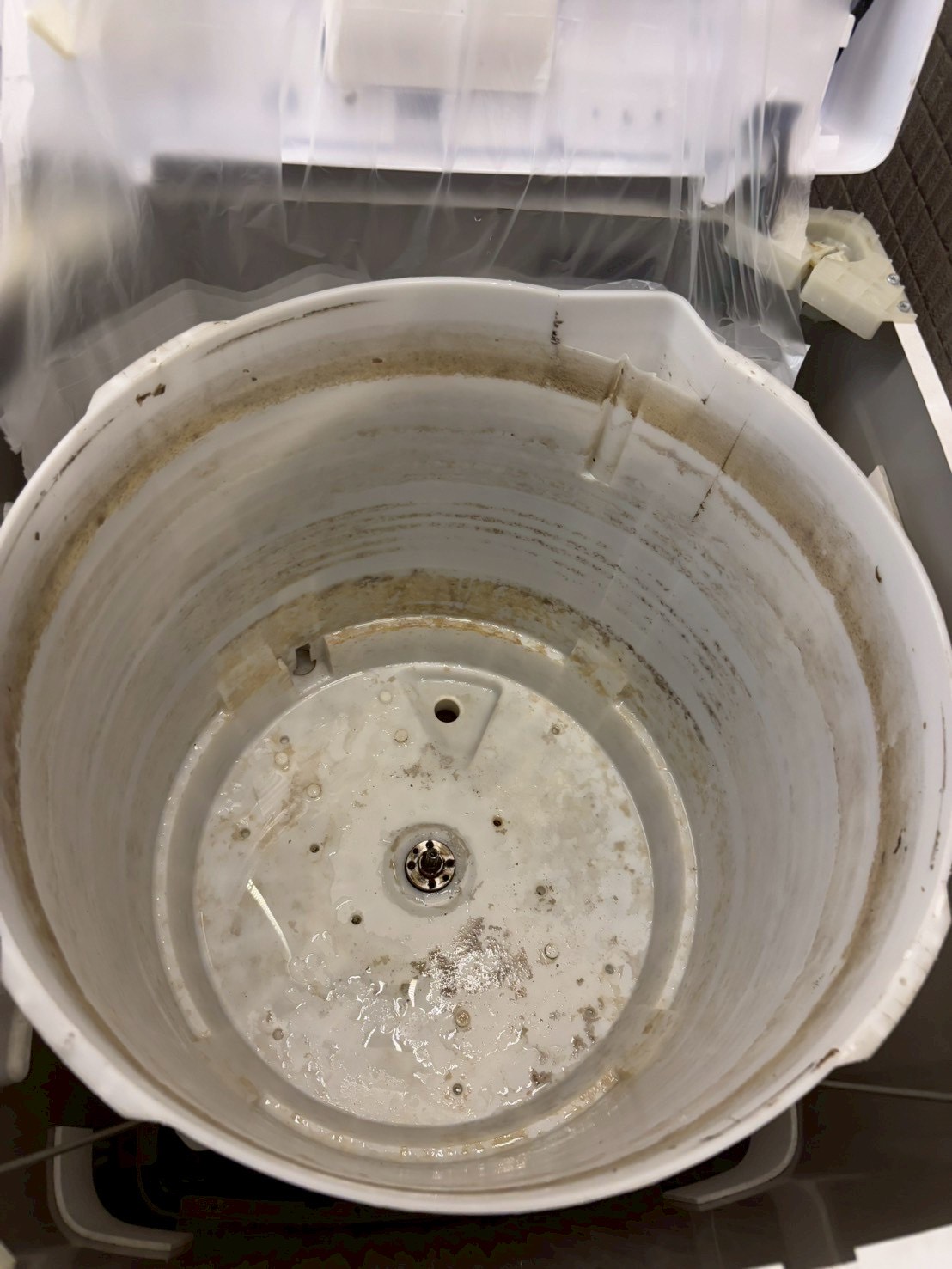 台中西屯區直立式洗衣機清洗一台