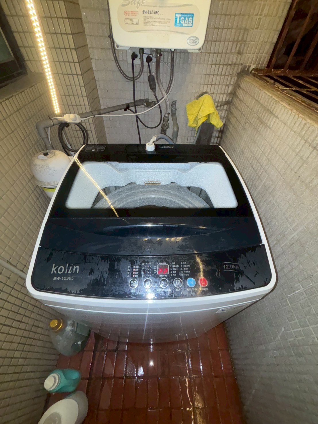 台中西屯區直立式洗衣機清洗一台