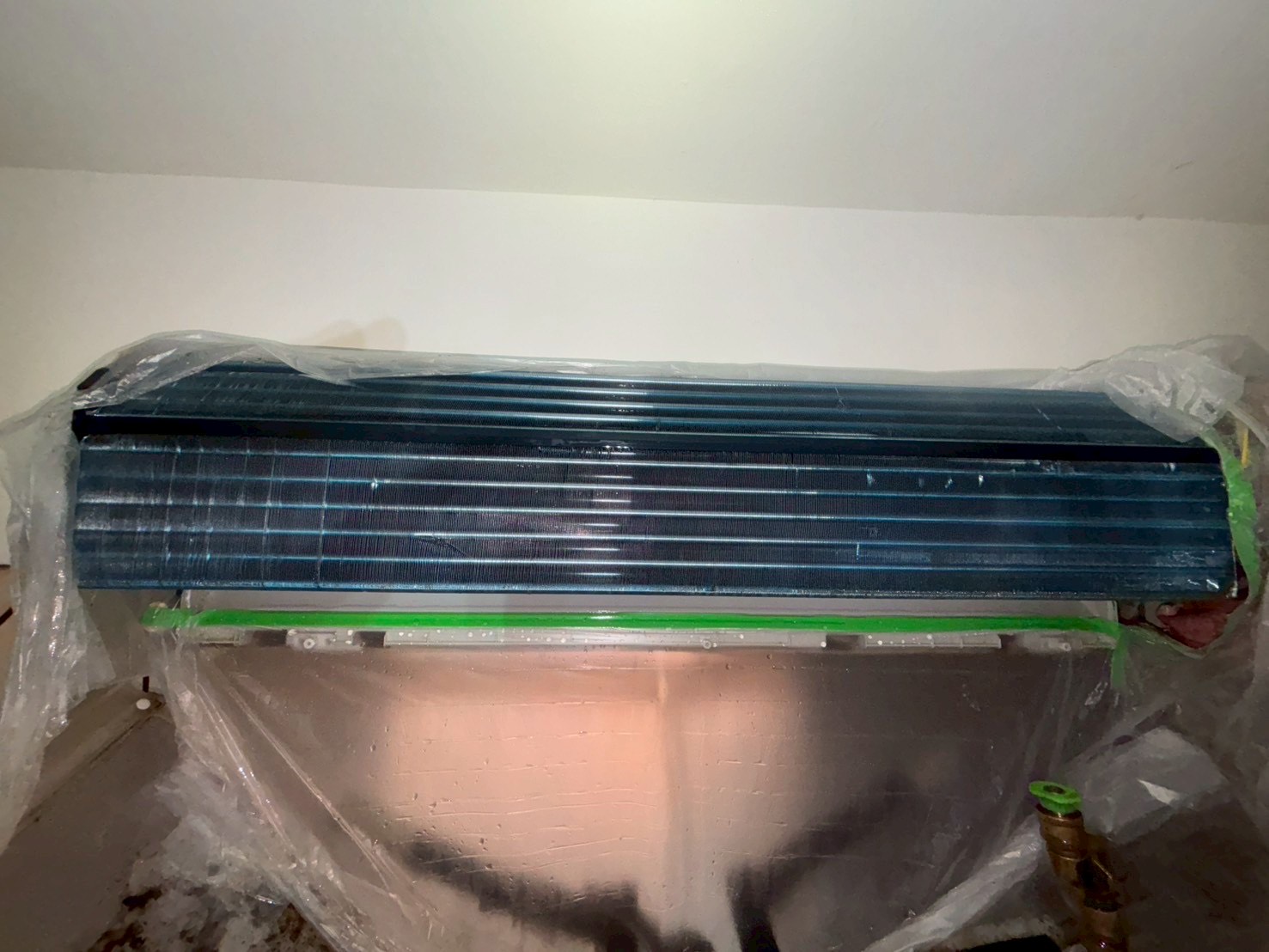 台中西屯分離式冷氣清洗一台