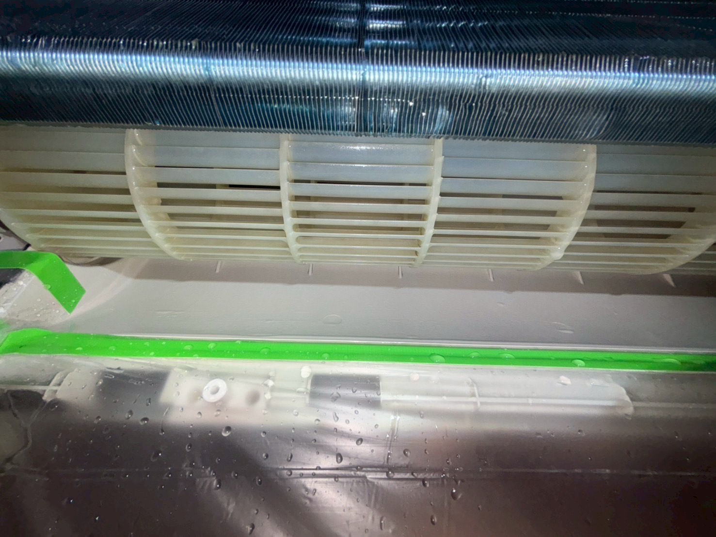 台中西屯分離式冷氣清洗一台