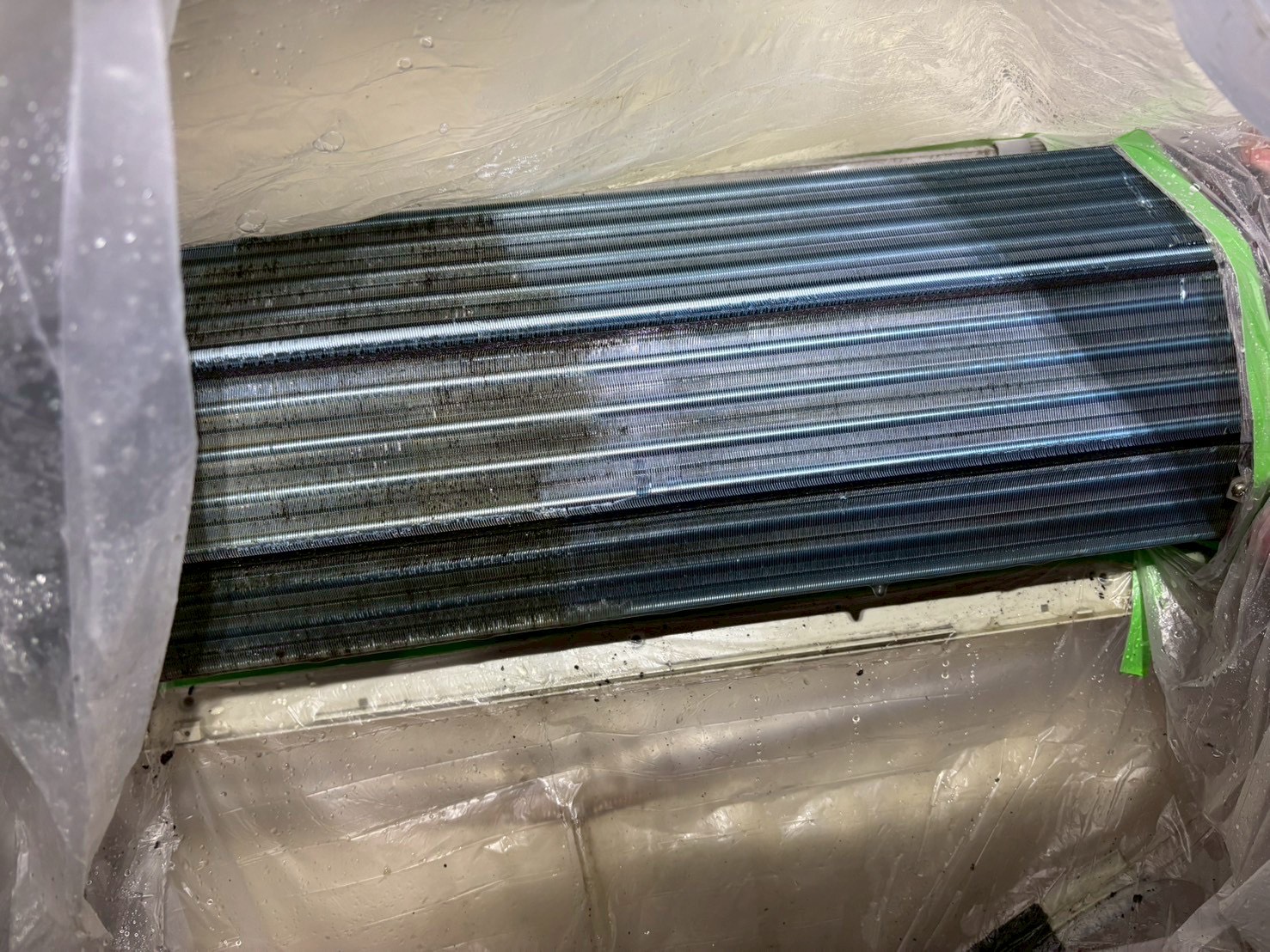 台中南屯分離式冷氣清洗一台