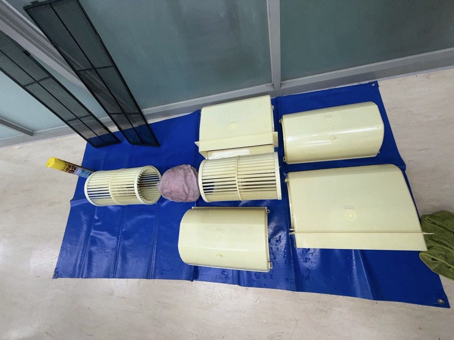 台中中興大學吊隱式冷氣清洗